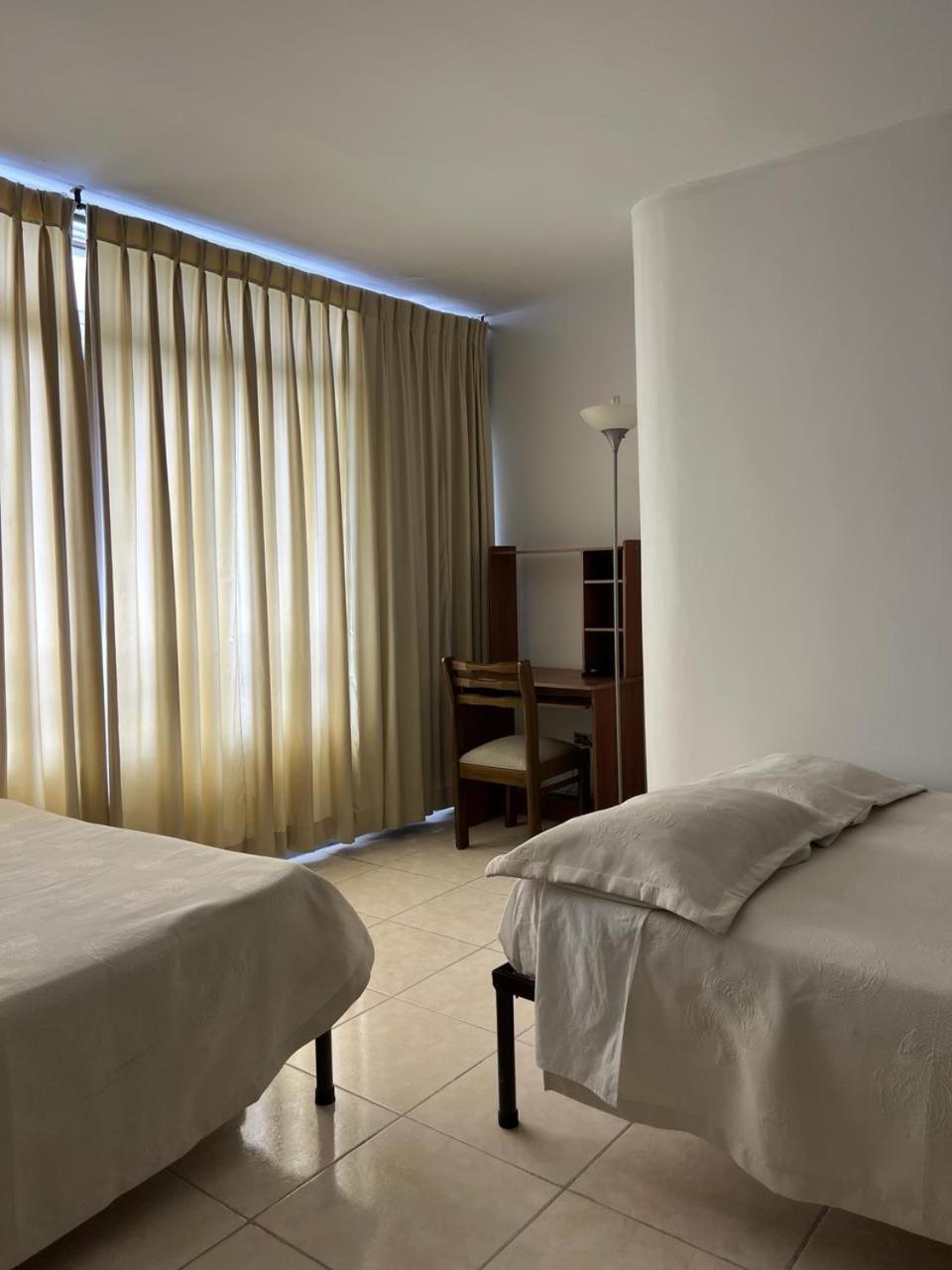 Hotel Armenia Centro Esterno foto