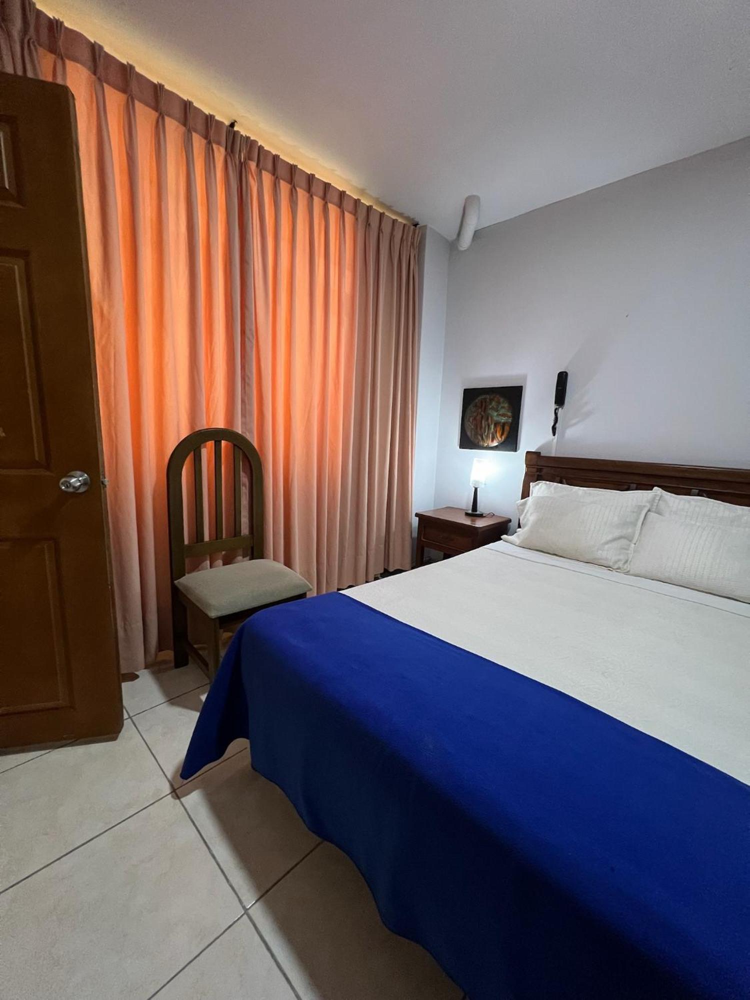 Hotel Armenia Centro Esterno foto